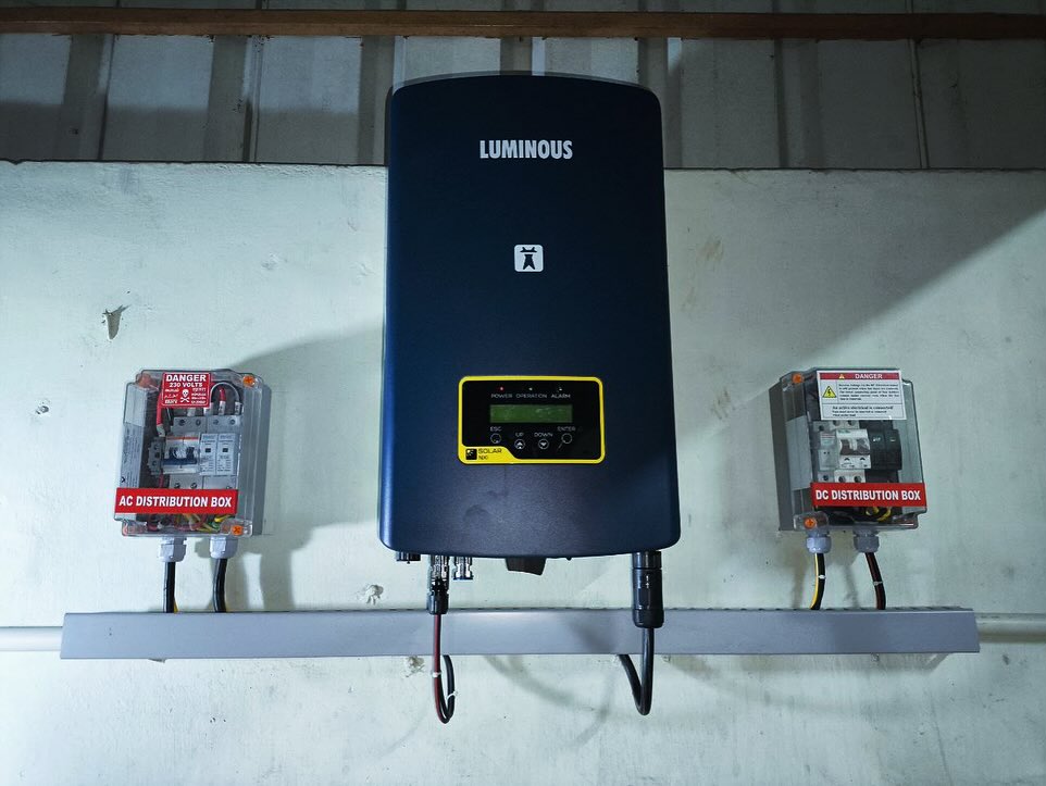 ADHANI 3KW SOLAR ON-GRID TIE SYSTEM👉 Adani Solar Panels 570w 5 panels👉 Luminous 5 kw on grid